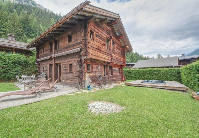 Chalet à Chamonix-Mont-Blanc - Milano - Alpine chalet with huge jacuzzi