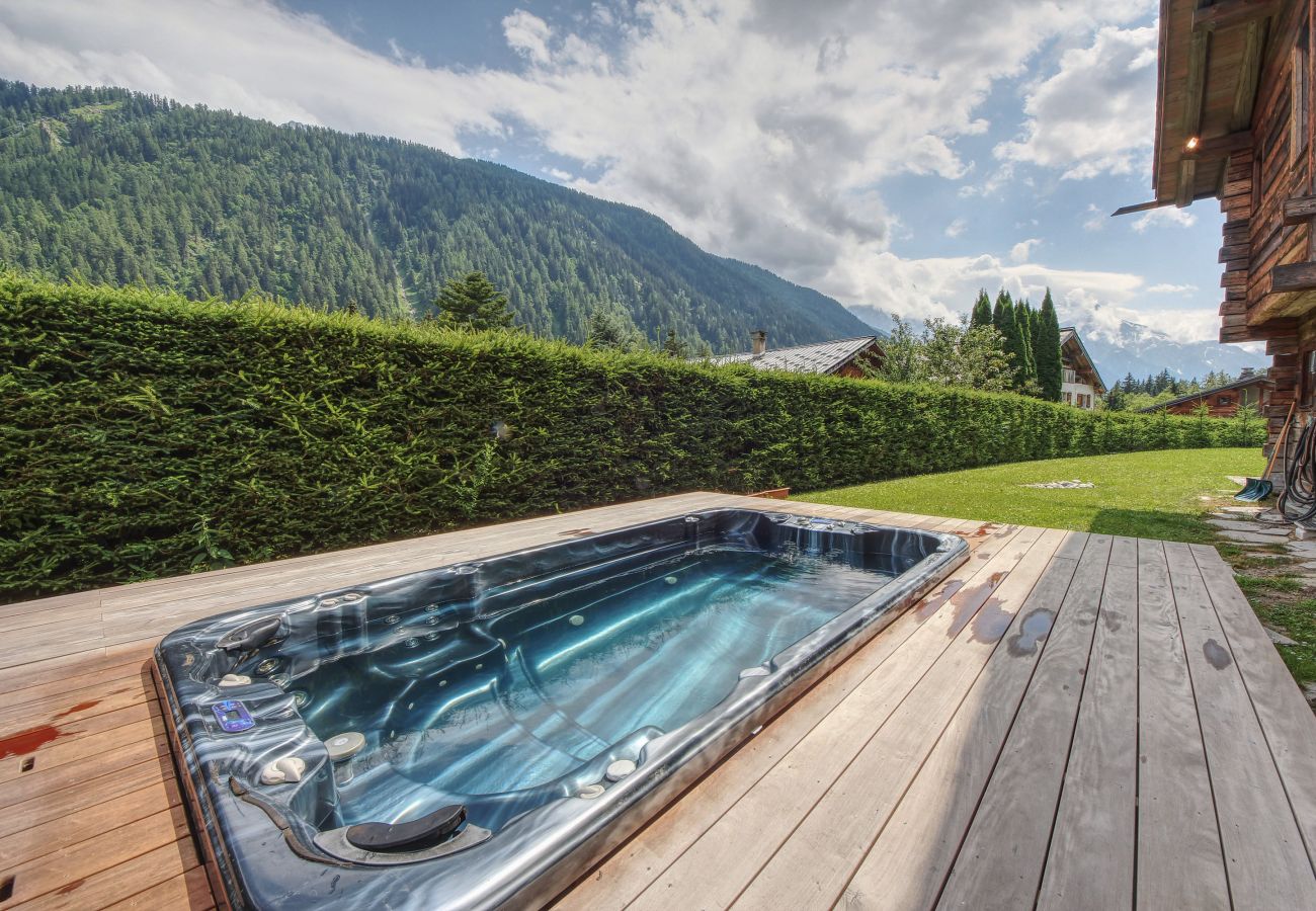 Chalet à Chamonix-Mont-Blanc - Milano - Alpine chalet with huge jacuzzi