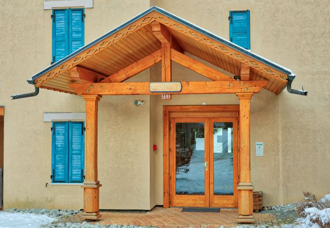 Apartment in Chamonix-Mont-Blanc - Petit Jardin: Residence Via des Traz B Apartment in Chamonix-Mont-Blanc - Petit Jardin: Residence Via des Traz B