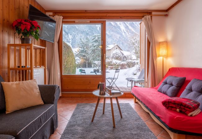 Apartment in Chamonix-Mont-Blanc - Petit Jardin: Residence Via des Traz B