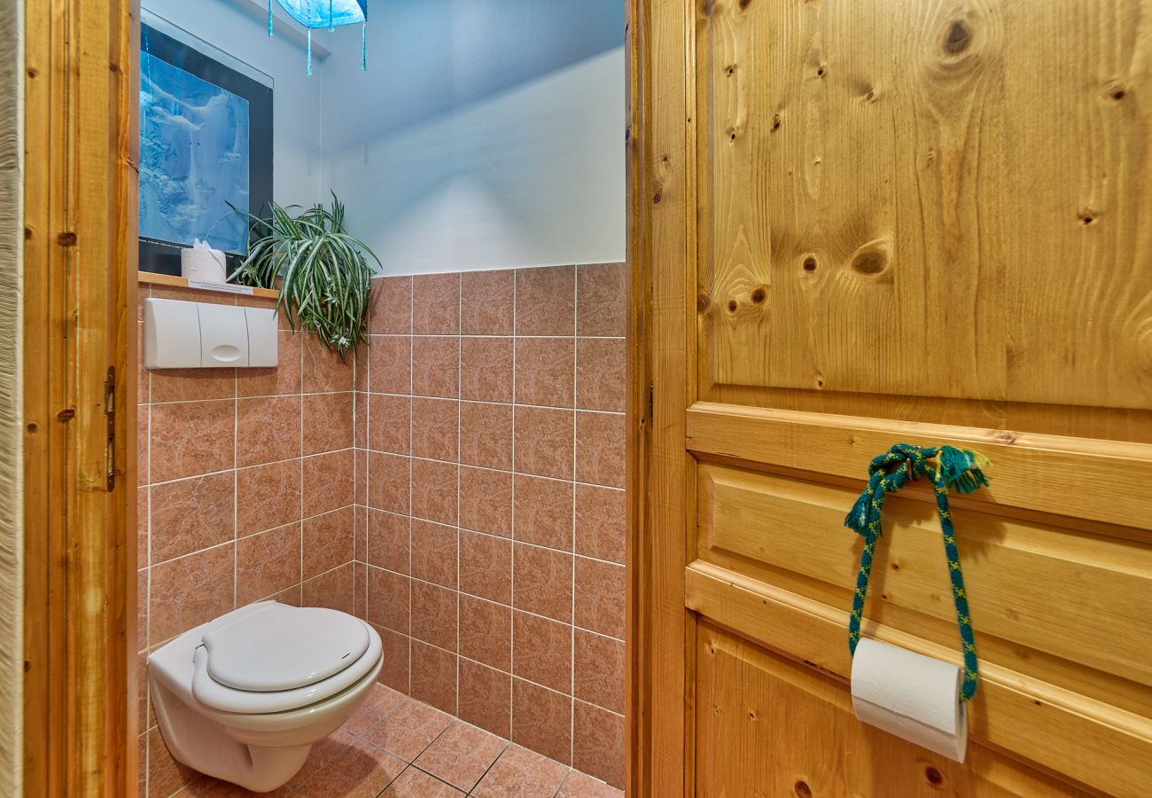 Apartment in Chamonix-Mont-Blanc - Petit Jardin: Residence Via des Traz B