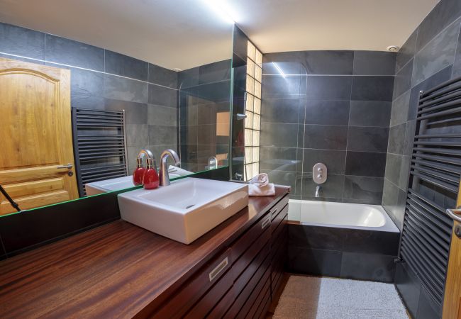 Apartment in Chamonix-Mont-Blanc - Paccard: Residence Le Lutetia Apartment in Chamonix-Mont-Blanc - Paccard: Residence Le Lutetia