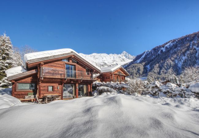 Villa in Chamonix-Mont-Blanc - Racca - Luxury chalet near ski lift