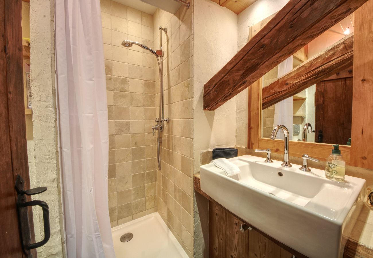 Chalet in Les Houches - Chalet Pêle-Mêle