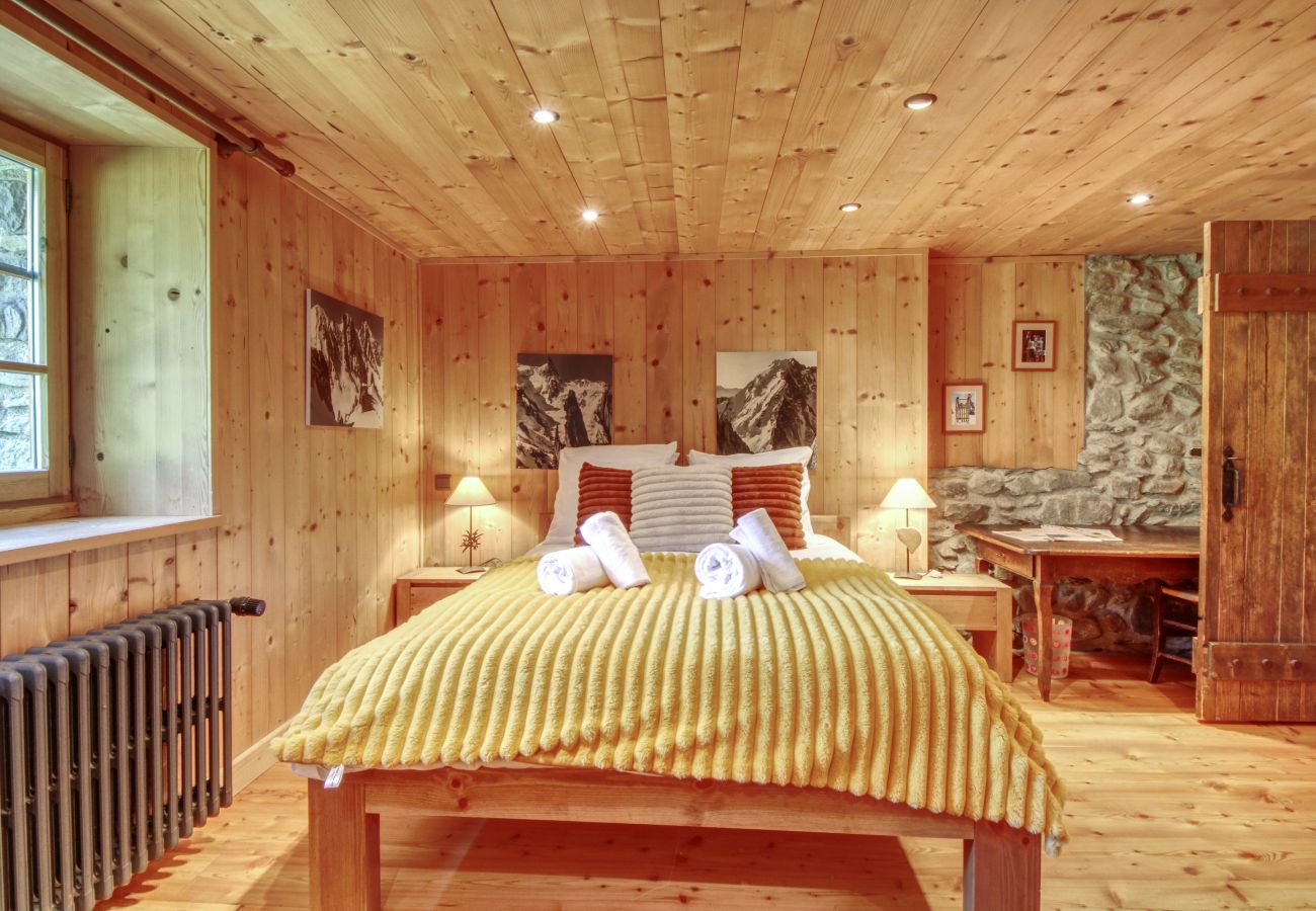 Chalet in Les Houches - Chalet Pêle-Mêle
