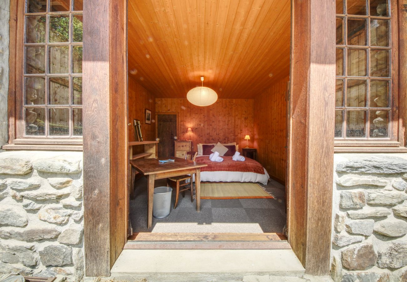 Chalet in Les Houches - Chalet Pêle-Mêle