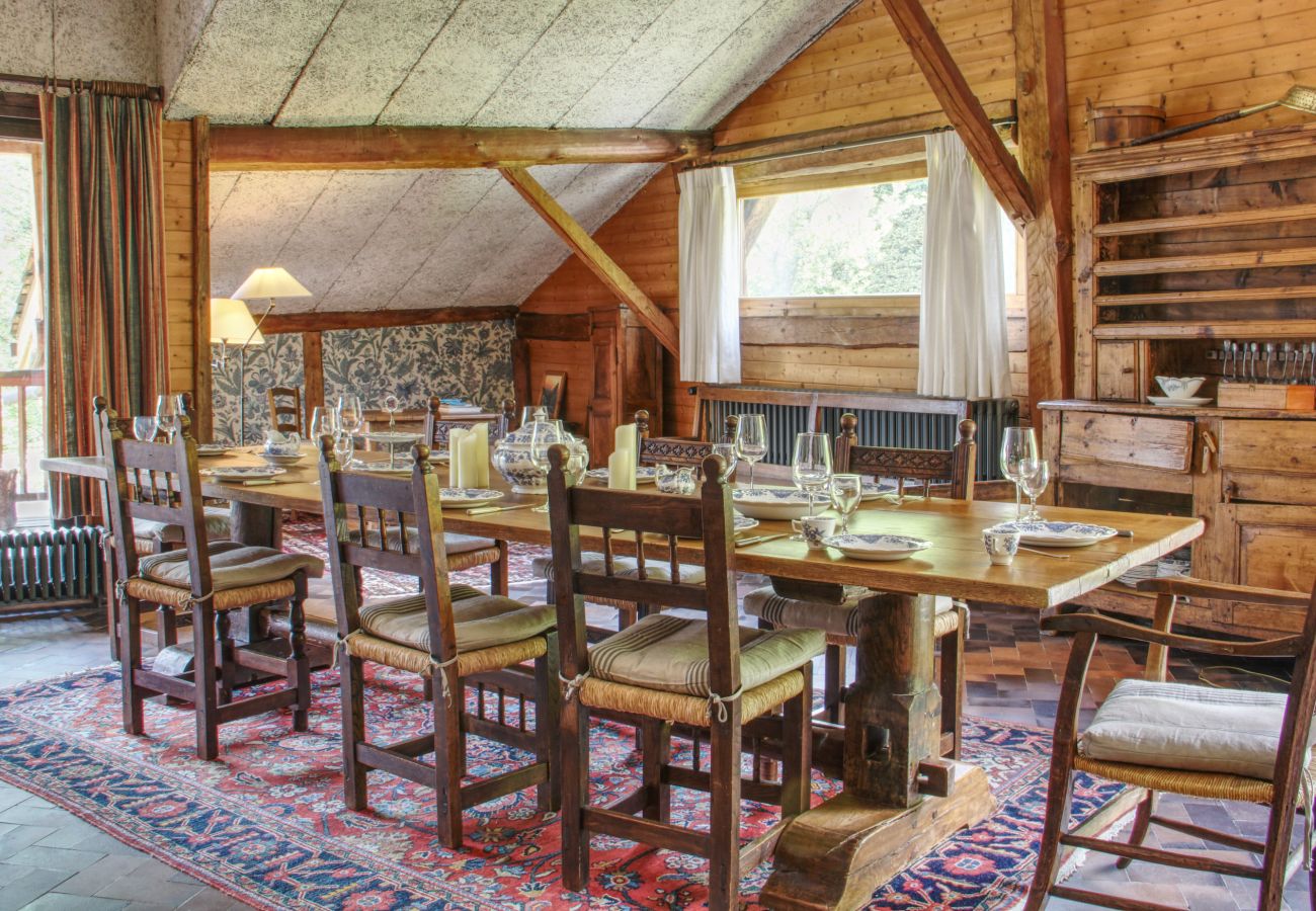 Chalet in Les Houches - Chalet Pêle-Mêle