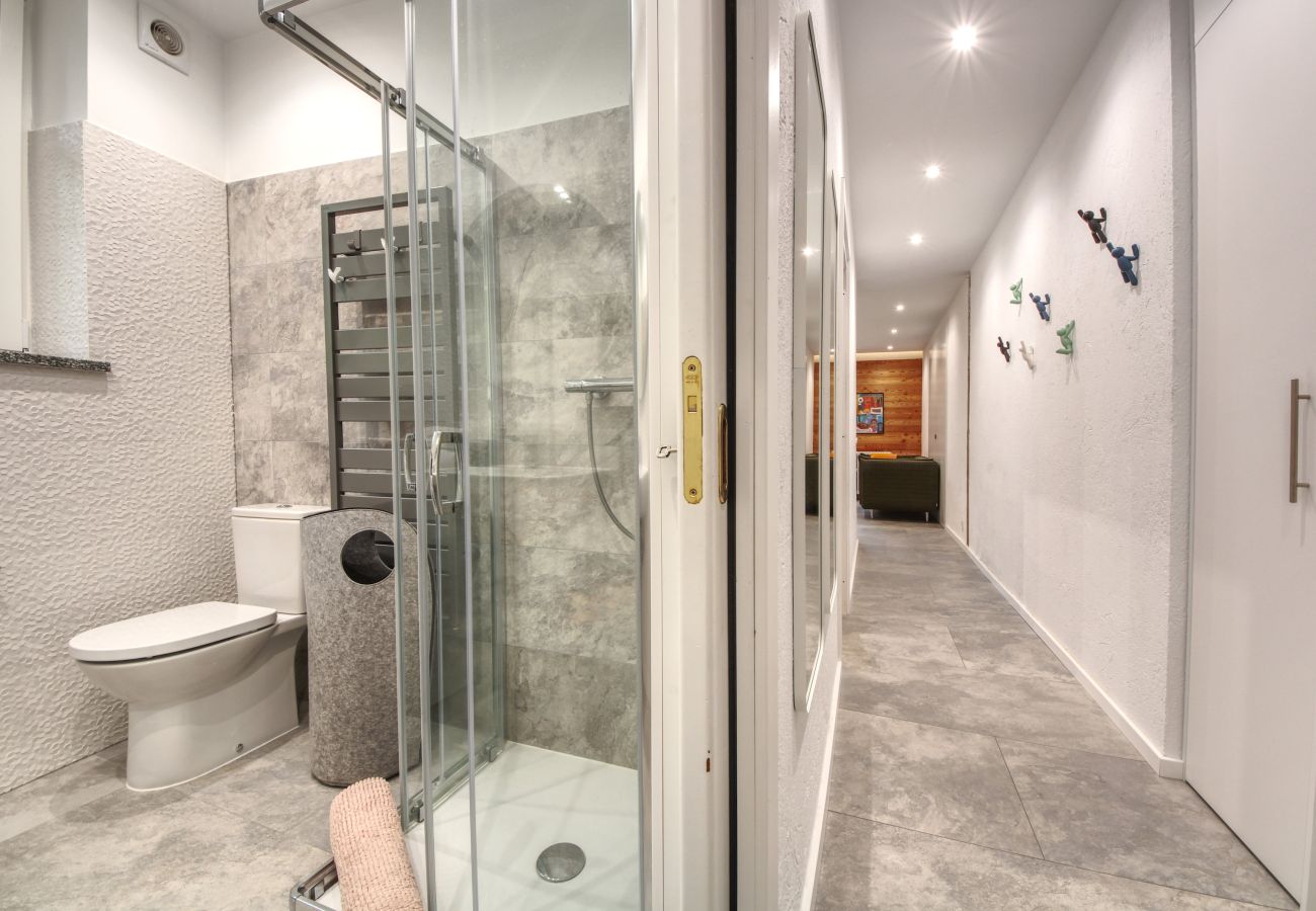 Apartment in Chamonix-Mont-Blanc - Apartments Doppio Bonatti | 202 & 203 