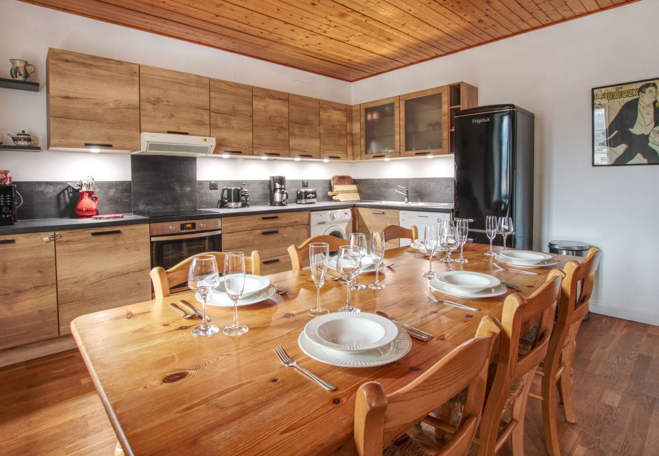 Apartment in Chamonix-Mont-Blanc - Apartment Asana