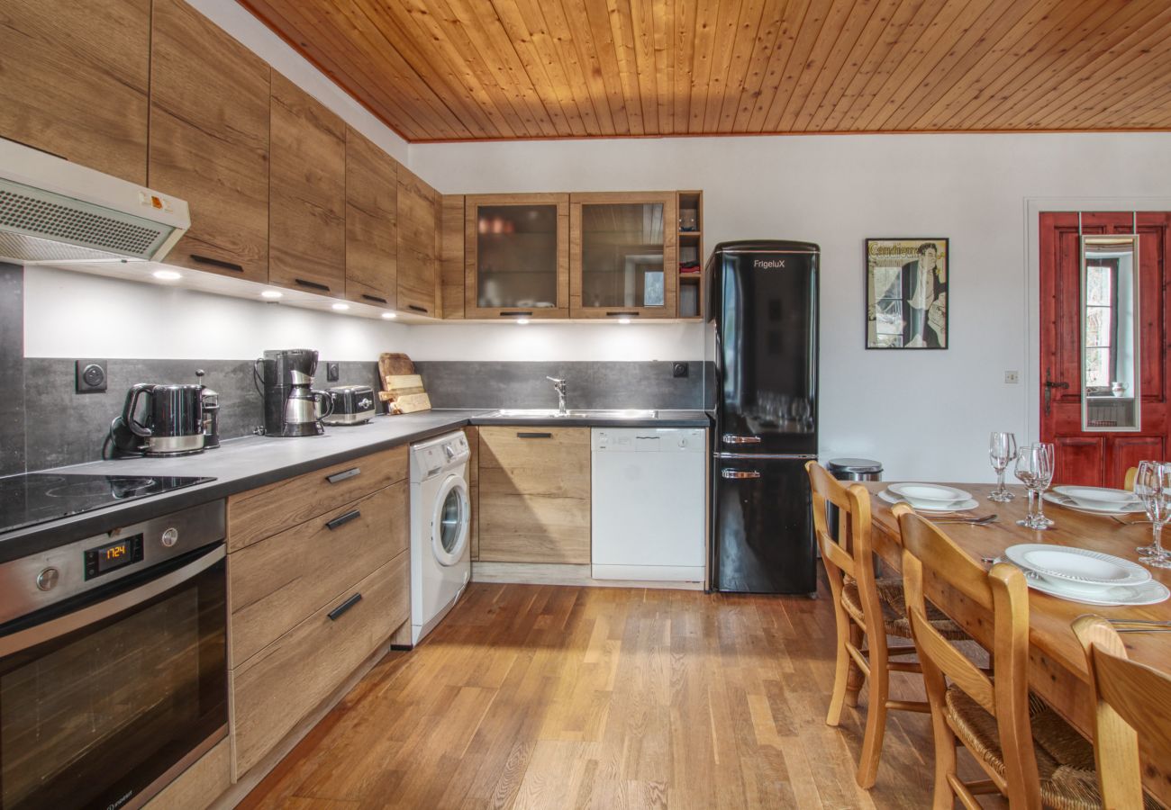 Apartment in Chamonix-Mont-Blanc - Apartment Asana