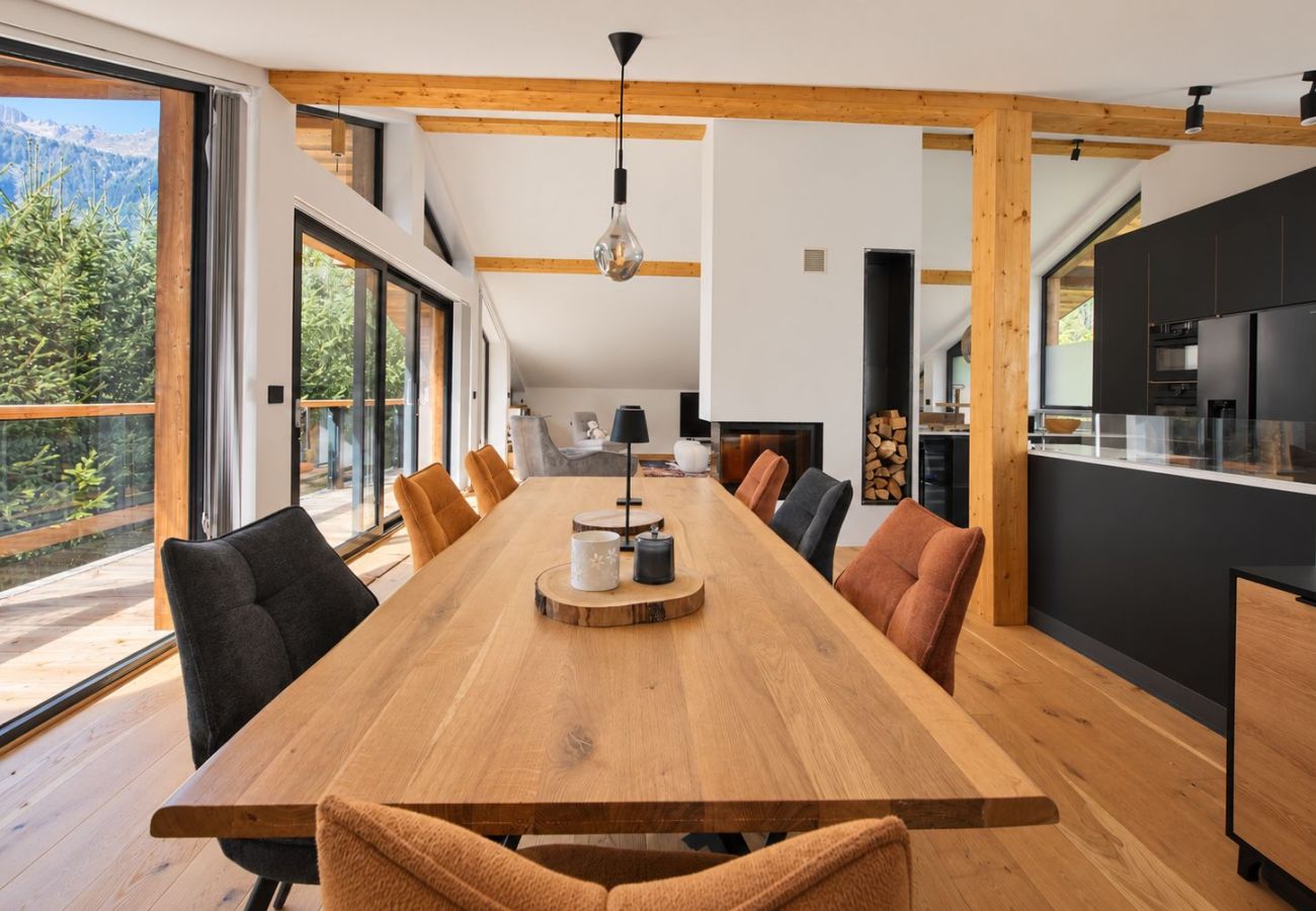 Chalet in Chamonix-Mont-Blanc - Chalet Bois du Lac